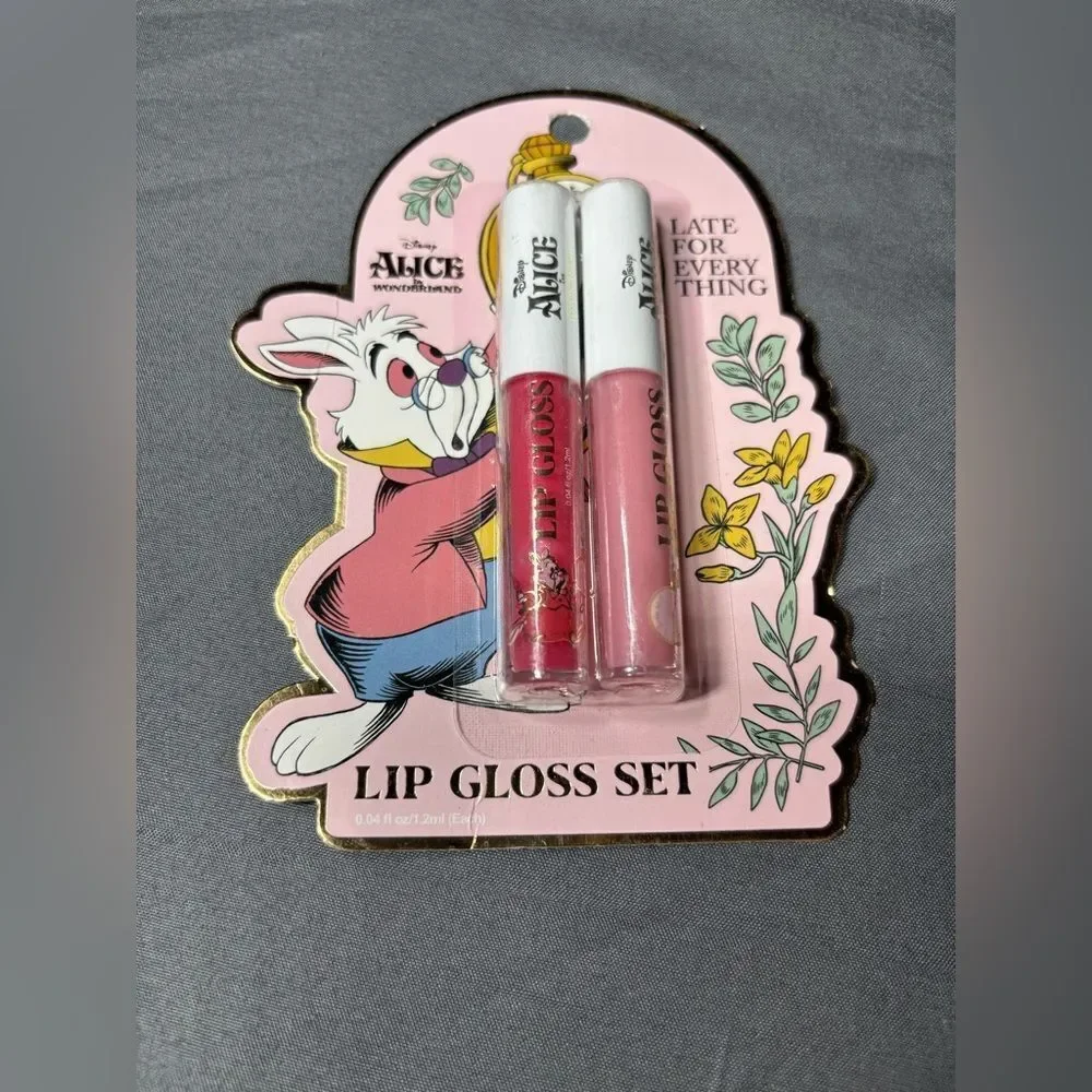 4 New Alice in Wonderland Beauty Bundle NWT